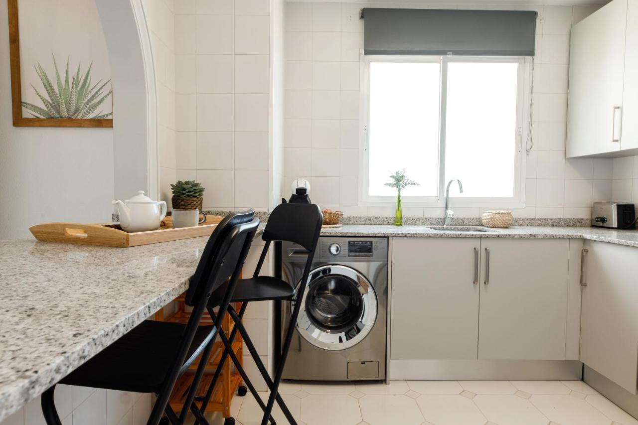 Spacious 2-Bedroom Apartment With Free Parking Sitio de Calahonda Eksteriør bilde
