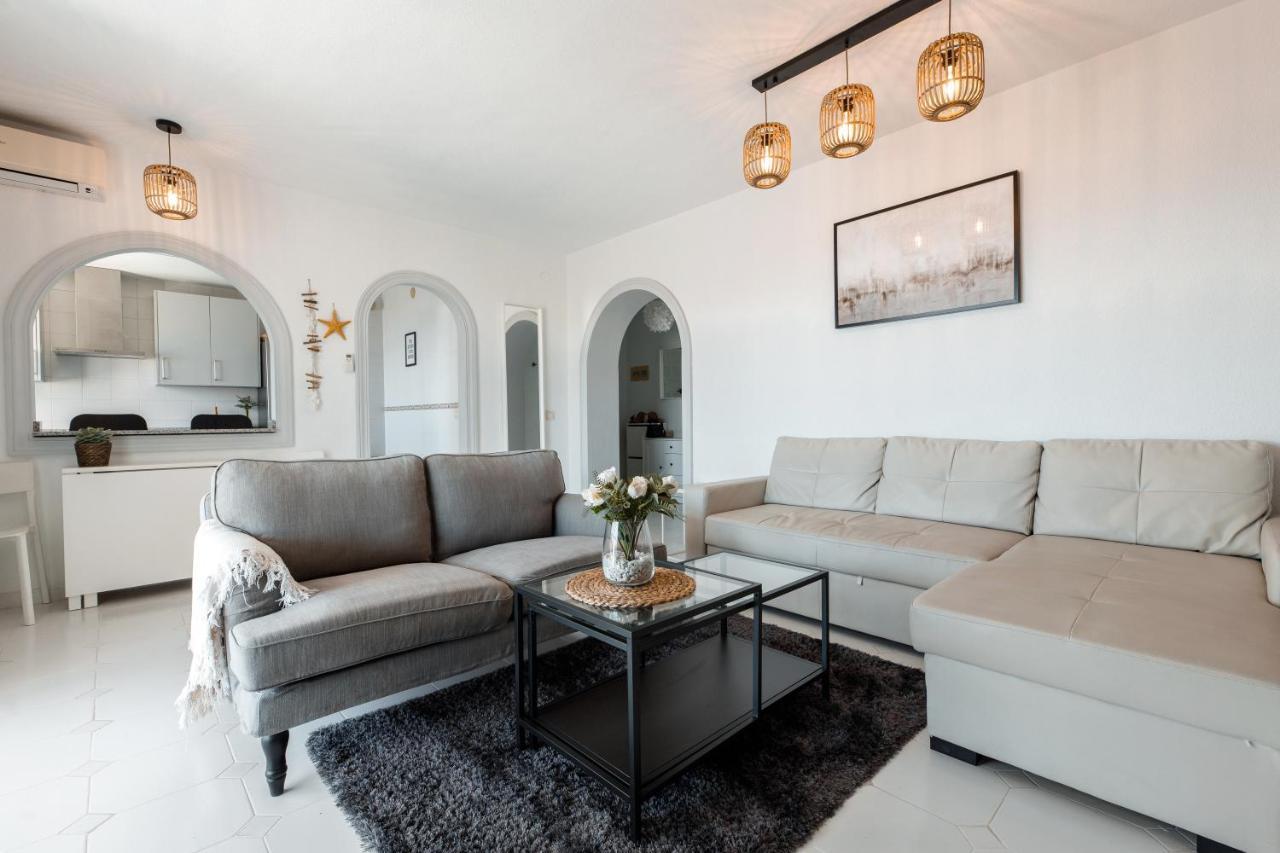 Spacious 2-Bedroom Apartment With Free Parking Sitio de Calahonda Eksteriør bilde